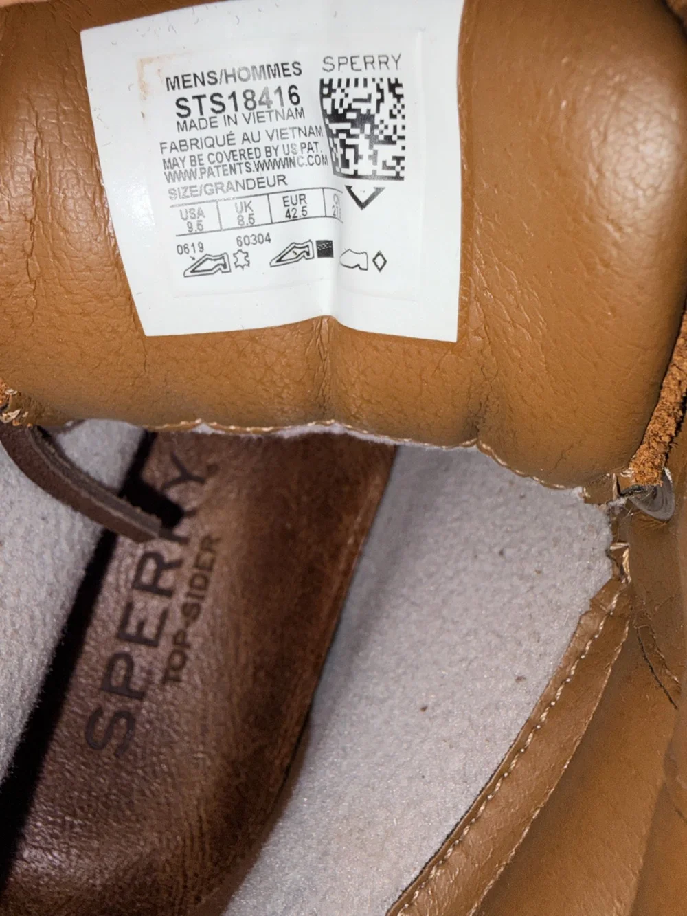 Sperry Men’s Suede Chukka Boots in Chestnut Brown